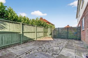 Photo 11- click for photo gallery